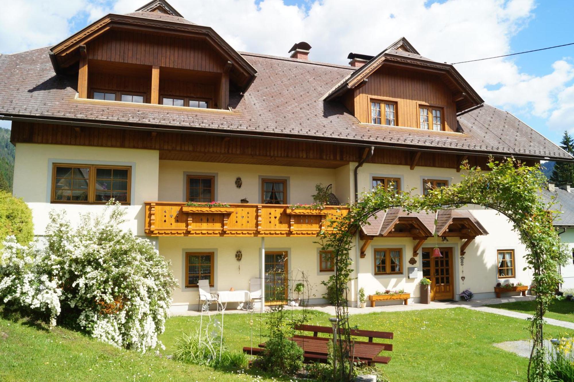 Apartment Gaestehaus Wastian Weissbriach Exterior photo
